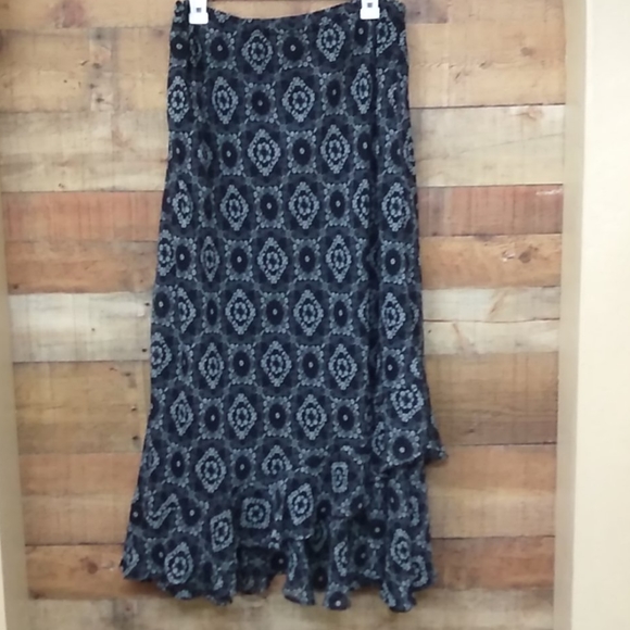 Cato Dresses & Skirts - Cato Woman Skirt